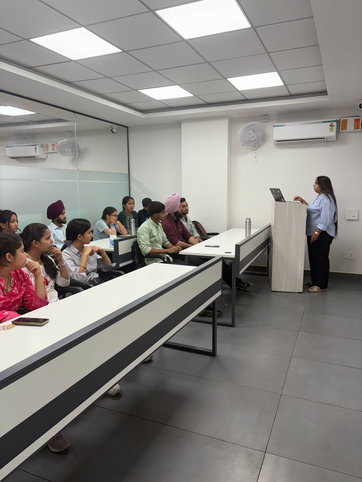 Live classroom session at MITS Academy Amritsar